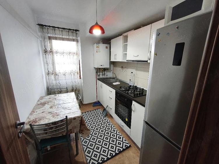 Apartament cu 2 camere decomandat în Rediu
