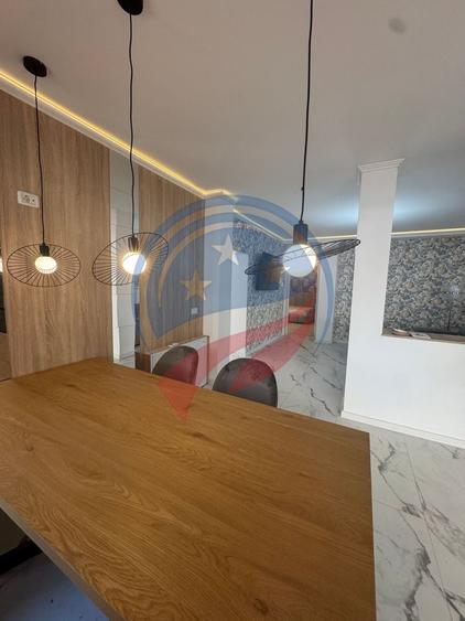Apartament cu 3 camere semidecomandat în Romanești