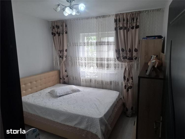 Apartament cu 3 camere semidecomandat în Tătărași