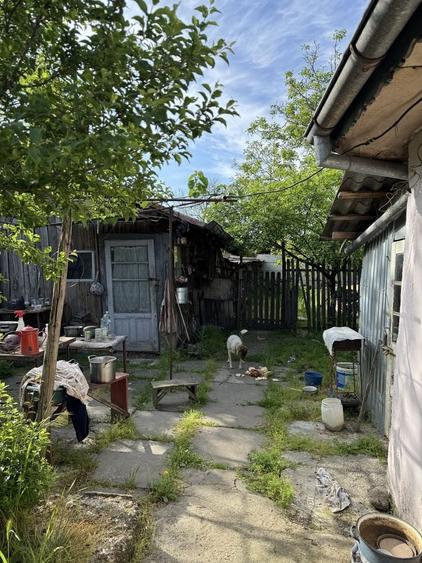 Casă cu 4 camere în Roșiori de Vede