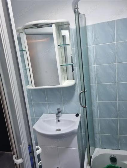 Garsonieră decomandată în Rahova
