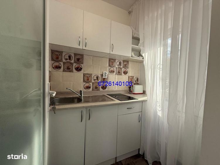 Piata Cet, garsoniera, parter superba cu balcon - 3