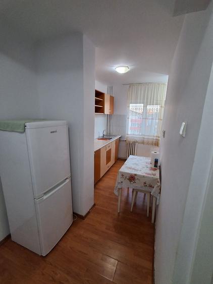 Garsonieră decomandată în Brazda lui Novac