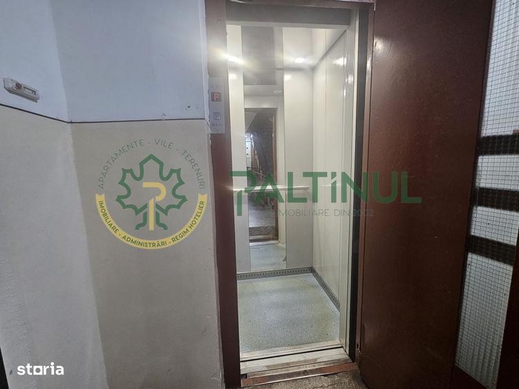 Apartament cu 3 camere decomandat în Vasile Aaron