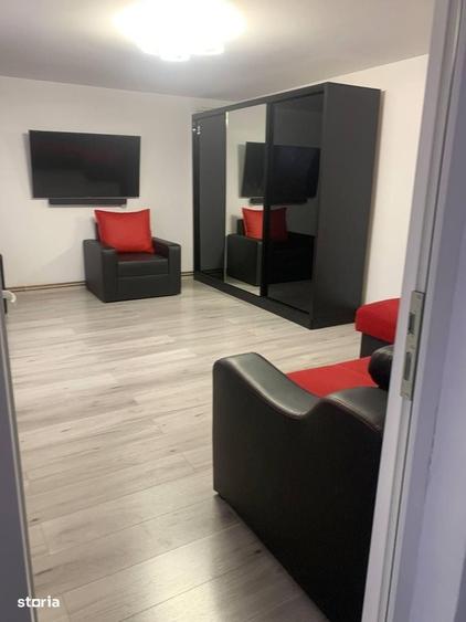 Casă cu 4 camere cu Teren 240 Mp în 9 Mai