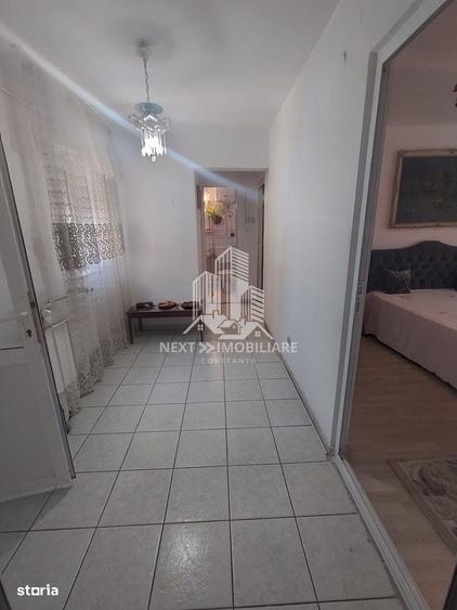 Apartament cu 3 camere decomandat în Nord