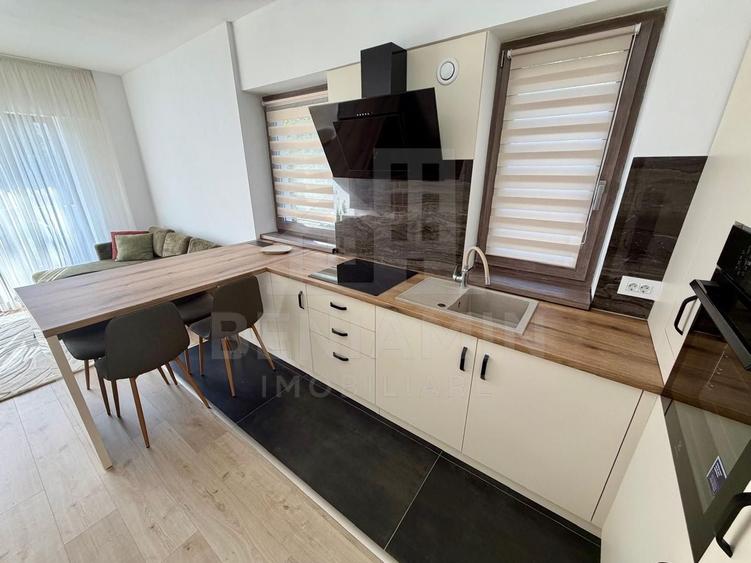 Apartament cu 2 camere semidecomandat, mobilat în Brazda lui Novac