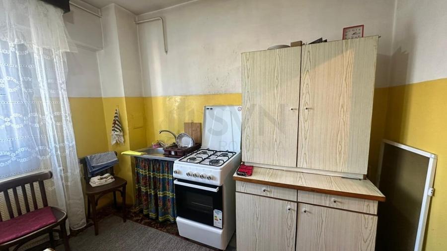Apartament cu 3 camere decomandat în Aviației