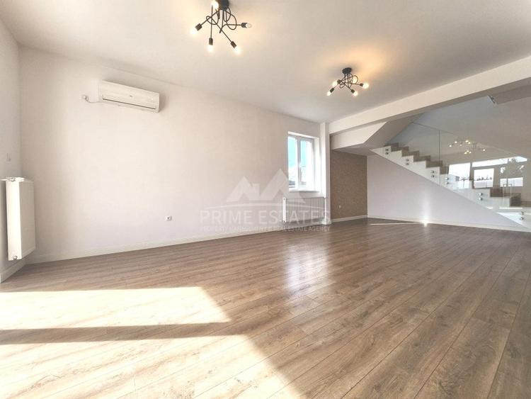 Casă individuală cu 5 camere cu Canalizare în Corbeanca