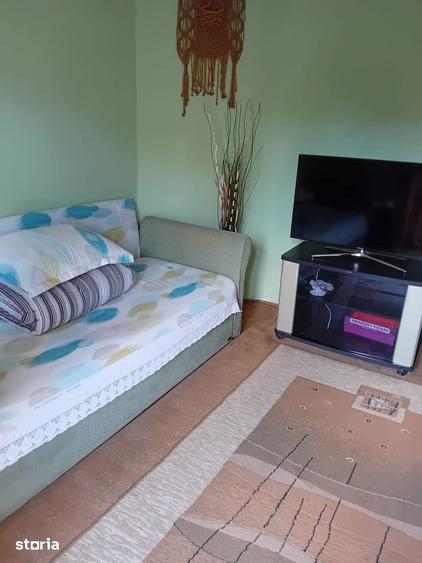 Apartament cu 3 camere decomandat în Obor
