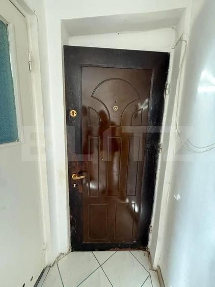 Apartament cu 2 camere decomandat în Ady