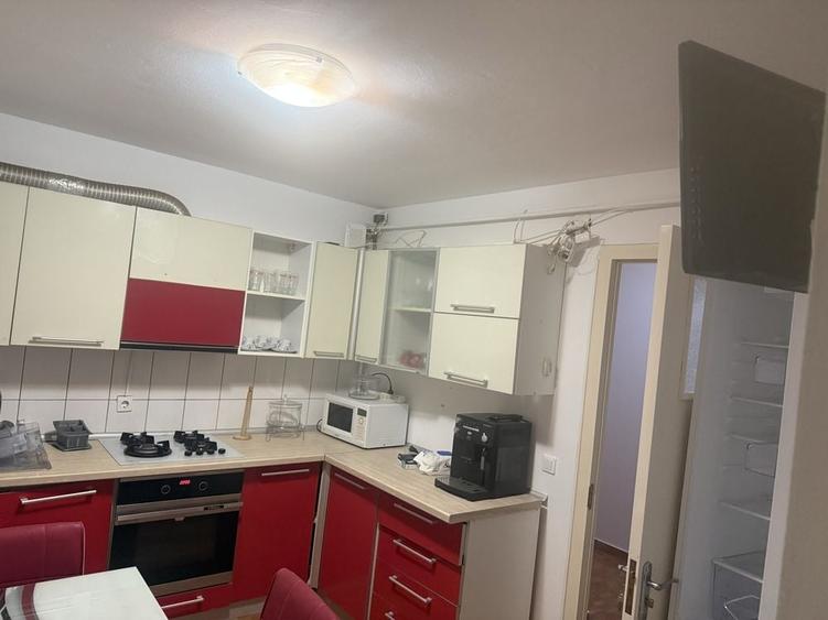 Apartament cu 2 camere decomandat în Cetate