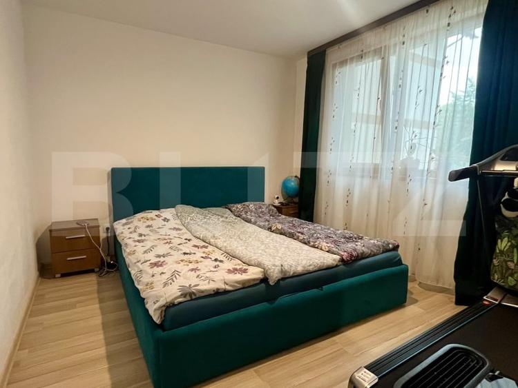 Apartament cu 2 camere decomandat, mobilat în Tractorul