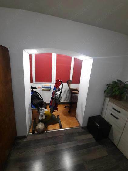 Apartament cu 2 camere decomandat în Lipovei