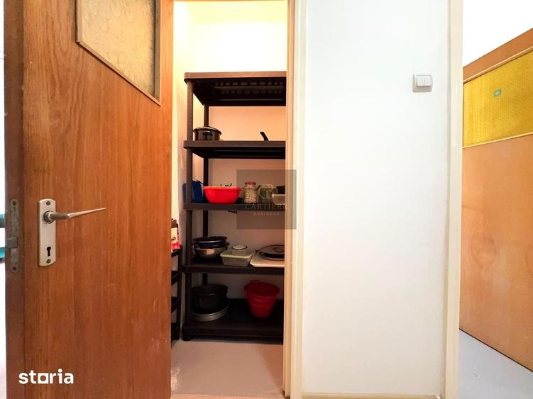 Apartament cu 3 camere decomandat în Moșilor