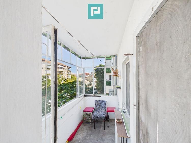 Apartament cu 3 camere decomandat în Rogerius