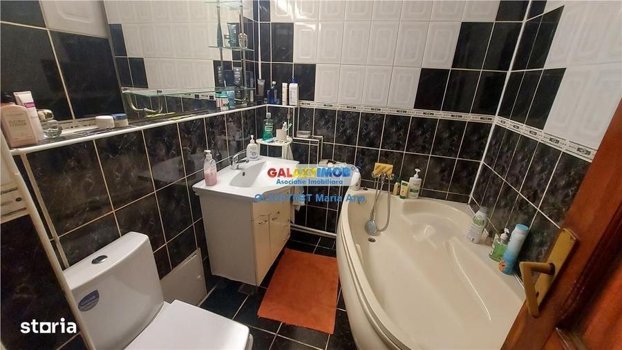 Apartament cu 4 camere decomandat în Central