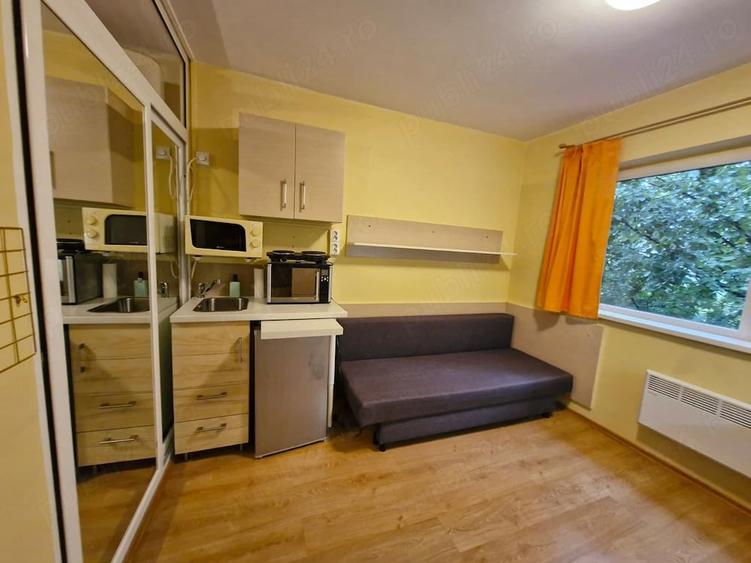 Garsonieră decomandată în Complex Studențesc