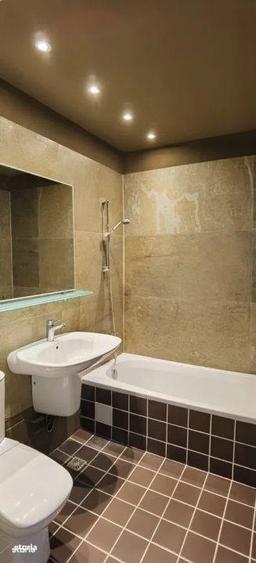 Apartament cu 2 camere semidecomandat, mobilat în 1 Mai