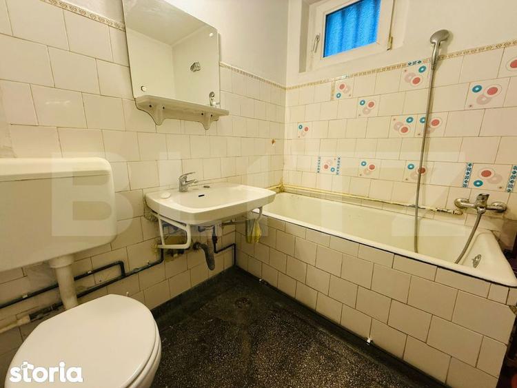 Apartament cu 2 camere semidecomandat, mobilat în Central