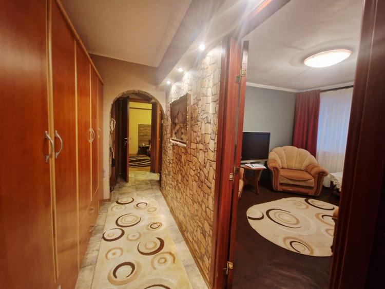 Apartament cu 3 camere decomandat, mobilat în Obor