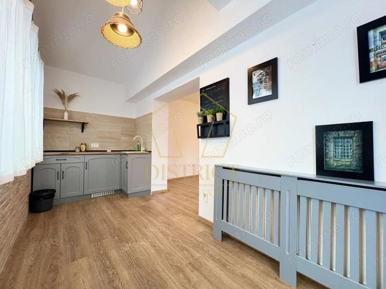 Casă cu 7 camere cu Teren 1360 Mp în Braytim