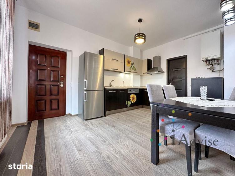 Apartament cu 3 camere semidecomandat în Centrul Istoric