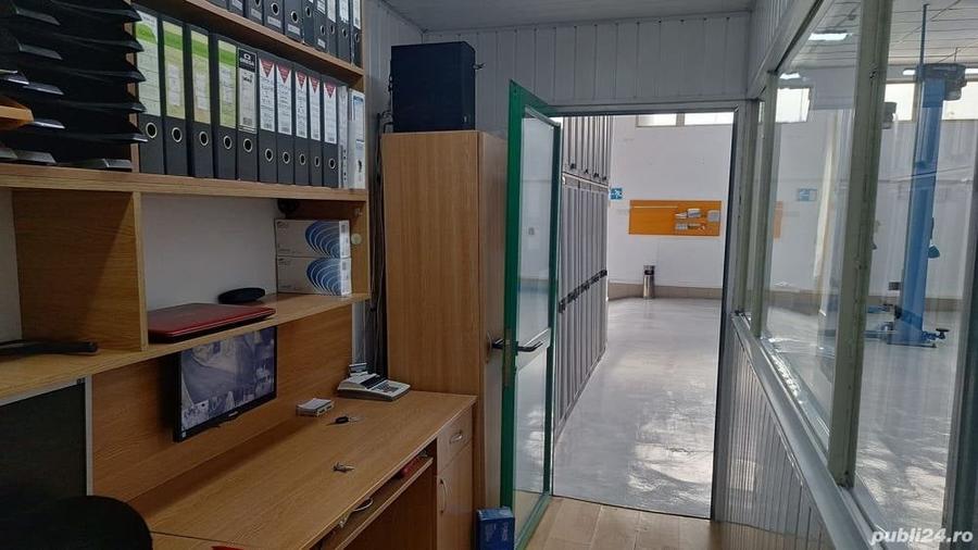Spațiu comercial, de 200 mp, în Central