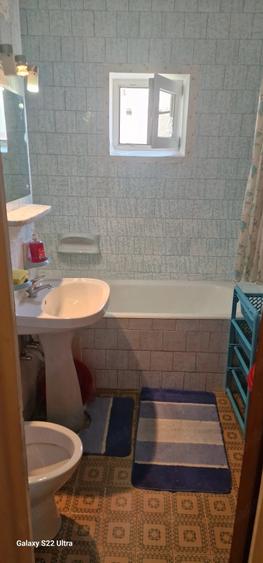 Apartament cu 2 camere decomandat în 1 Mai
