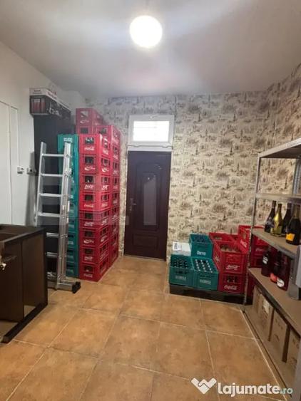 Spațiu comercial, de 90 mp, în Micro 12