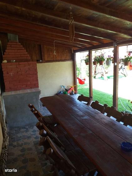 Casă cu 4 camere cu Teren 400 Mp în Cârcea