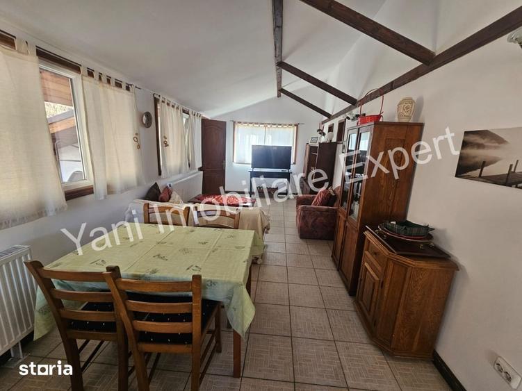Casă cu 5 camere cu Teren 8000 Mp în Curtea de Argeș