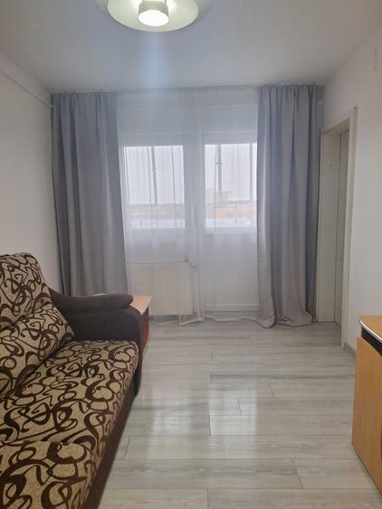 Garsonieră decomandată în Podgoria