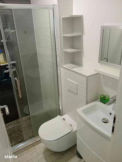Apartament cu 3 camere decomandat în Străulești