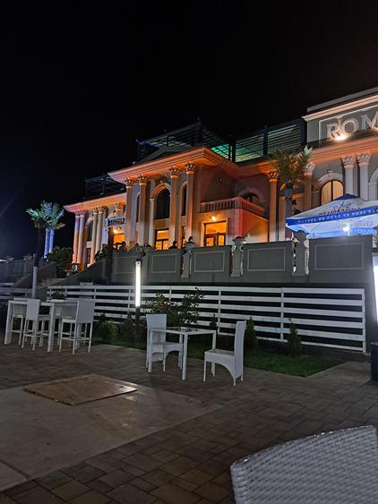 Spațiu comercial, de 1,570 mp, în Cârcea