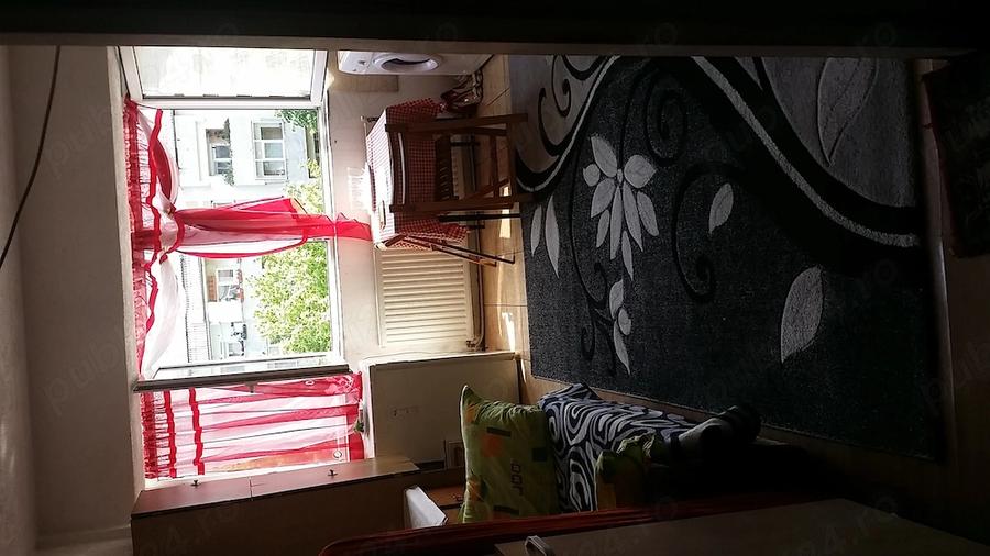 Garsonieră semidecomandată în Micro 17