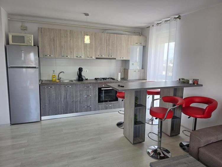 Apartament cu 2 camere decomandat în Exterior Vest