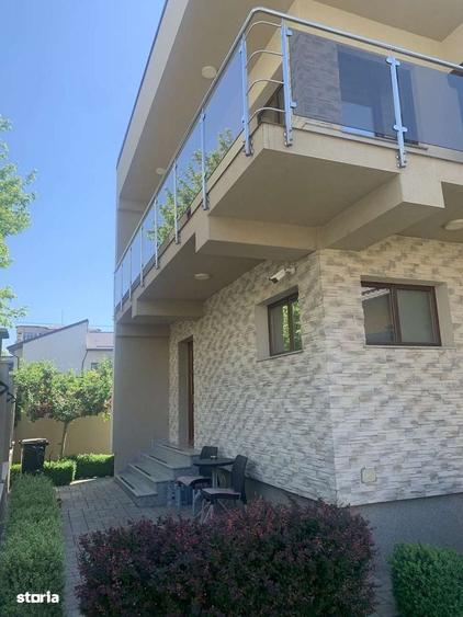 Casă cu 4 camere cu Teren 176 Mp în Sărari