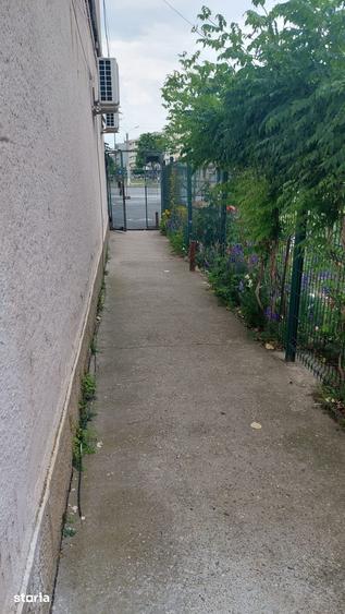 Apartament cu 3 camere în Funcționarilor