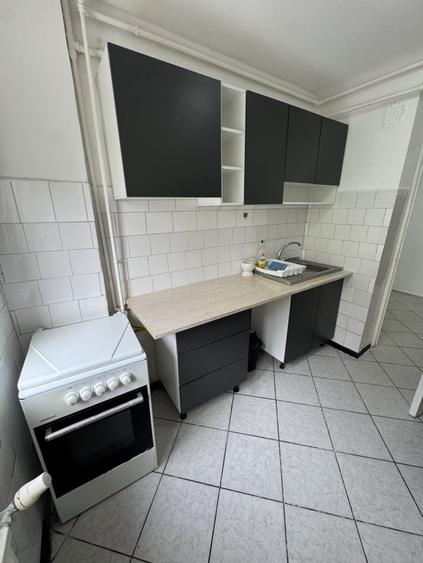 Apartament cu 2 camere semidecomandat în Republicii