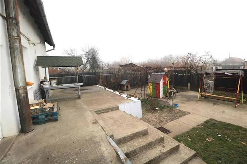 Casă individuală cu 5 camere cu Garaj în Biled