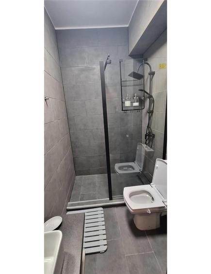 Apartament cu 2 camere decomandat în Mamaia