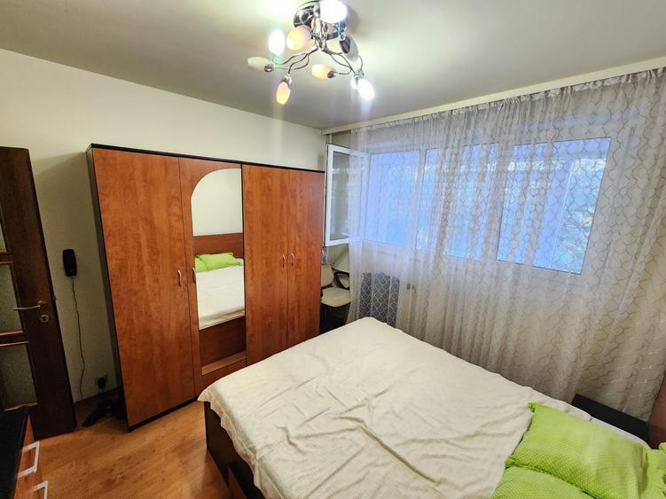 Apartament cu 3 camere decomandat în Brâncoveanu