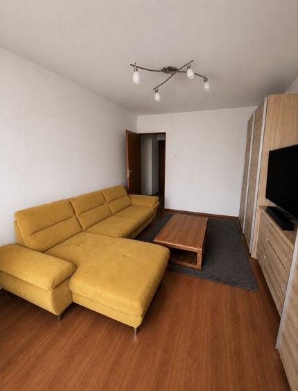 Apartament cu 2 camere decomandat în Plopilor