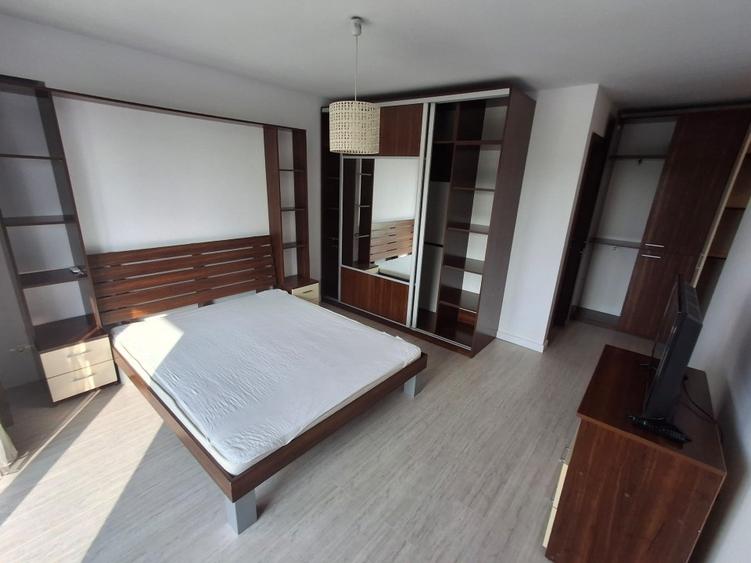Apartament cu 3 camere decomandat, mobilat în Bucureștii Noi