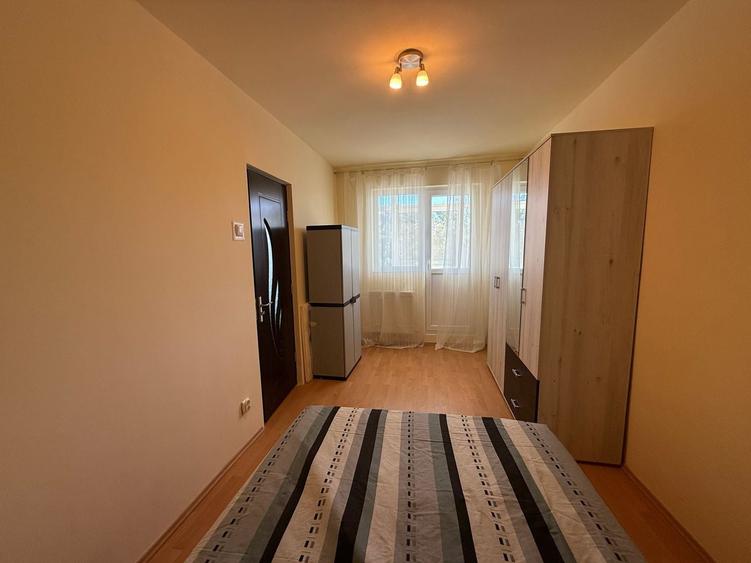 Apartament cu 2 camere, mobilat în Central