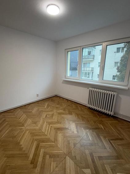 Apartament cu 3 camere în Grigorescu