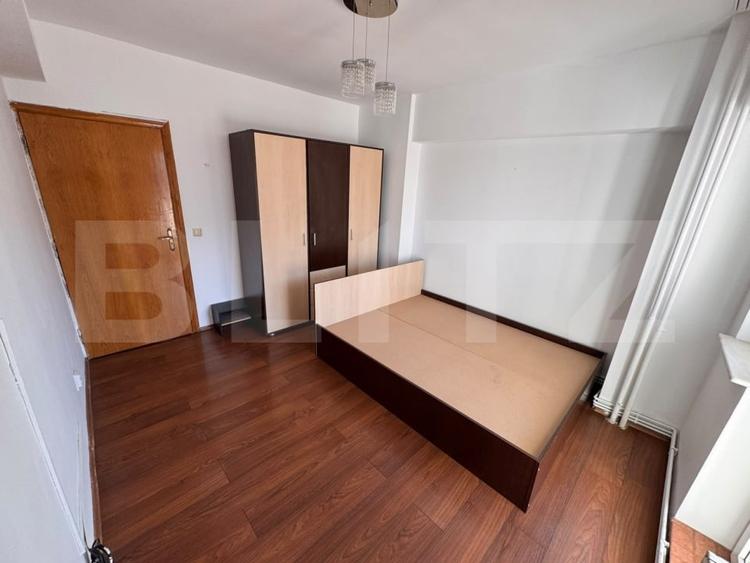 Apartament cu 3 camere decomandat, mobilat în Ultracentral