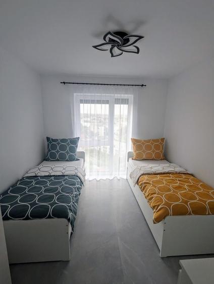 Apartament cu 3 camere decomandat în Nufărul