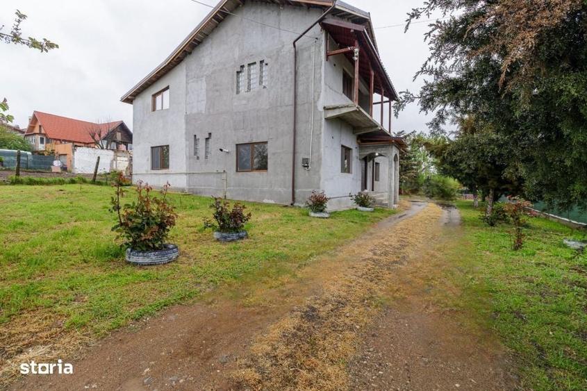 Casă cu 4 camere cu Teren 2000 Mp în Periș